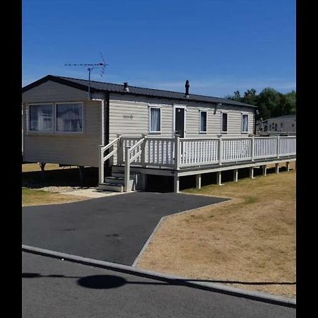 Отель P&D'S Pearl Caravan At Tattershall Lakes Country Park Экстерьер фото