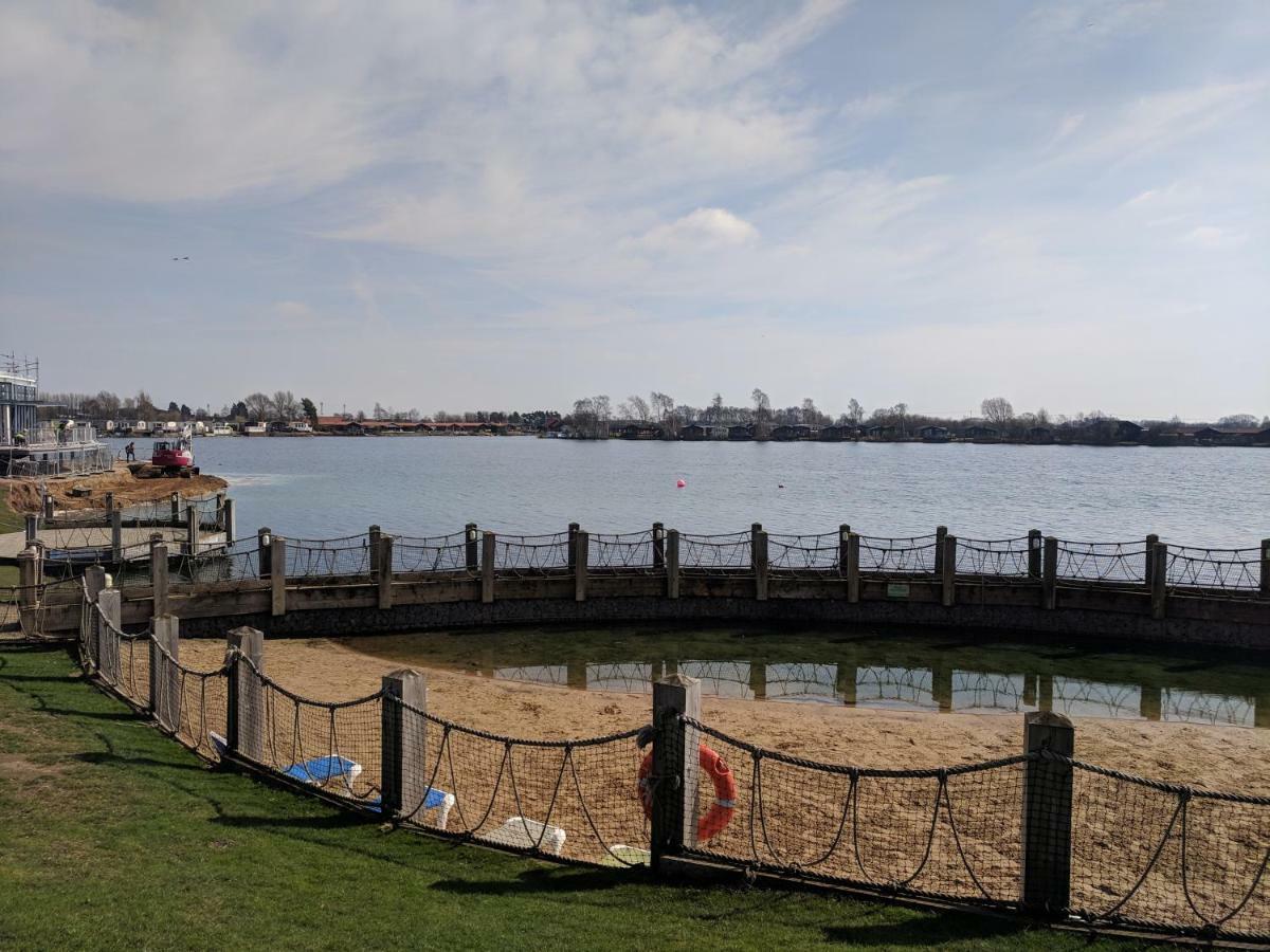 Отель P&D'S Pearl Caravan At Tattershall Lakes Country Park Экстерьер фото