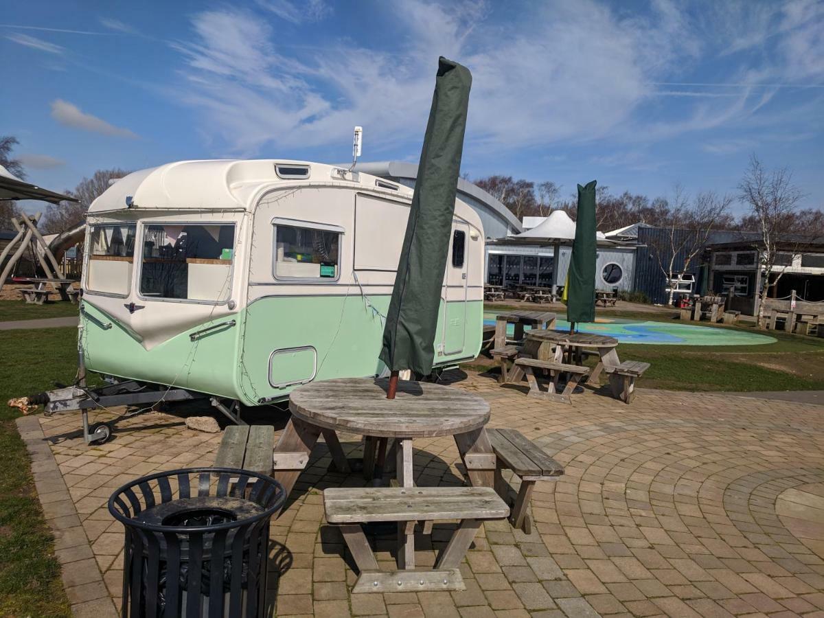 Отель P&D'S Pearl Caravan At Tattershall Lakes Country Park Экстерьер фото