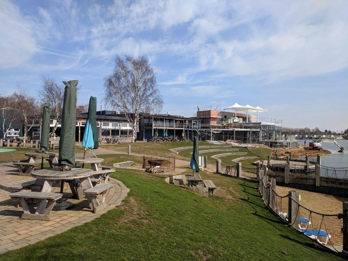 Отель P&D'S Pearl Caravan At Tattershall Lakes Country Park Экстерьер фото